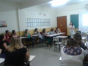 Estudantes de pedagogia apresentam monografias na FDV