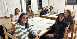Projeto de Pedagogia acolhe mães que adiaram os estudos e promove letramento
