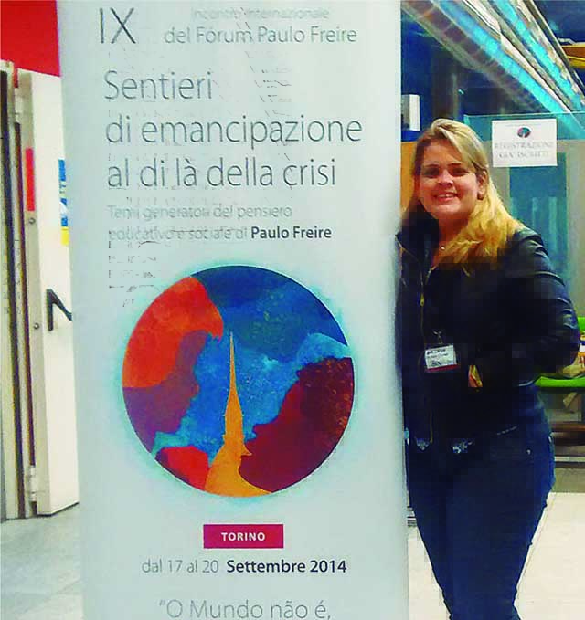 Ana Luiza esteve na It&aacute;lia apresentando trabalho